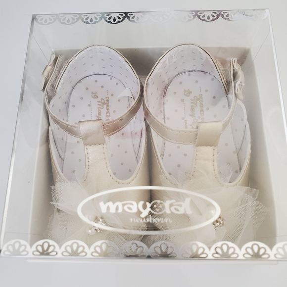 Fancy baby shoes - Picture 1 of 5